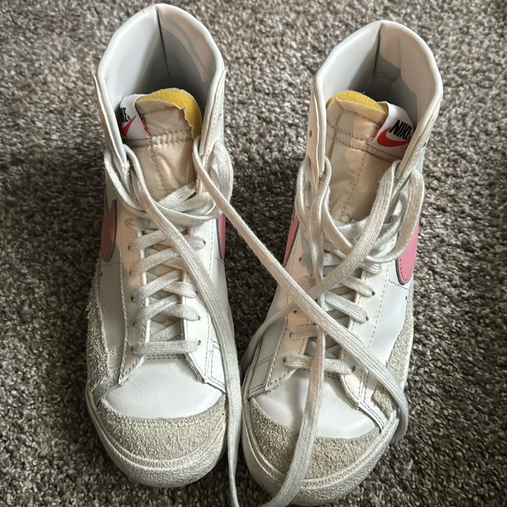 Women Nike Blazer mid 77 pink swoosh 7